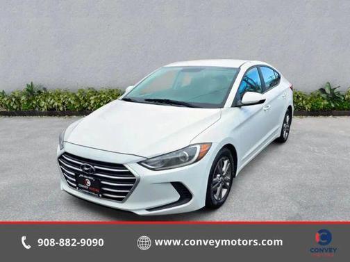 Quartz White Pearl 2017 Hyundai ELANTRA SE