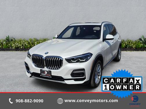 Mineral White Metallic 2023 BMW X5 xDrive40i