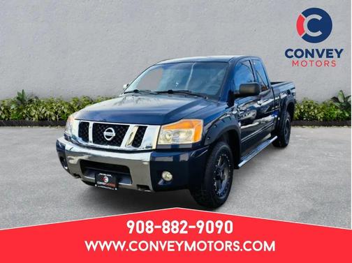 2011 Nissan Titan SV