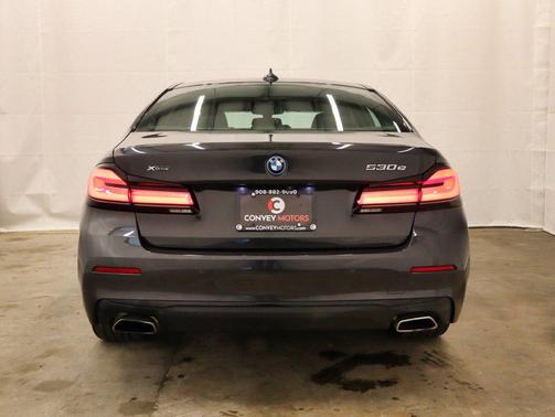 Dark Graphite Metallic 2023 BMW 530e Base