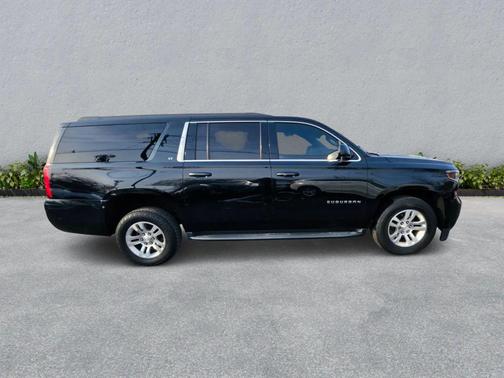 2019 Chevrolet Suburban LT