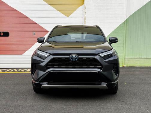 Magnetic Gray Metallic 2022 Toyota RAV4 Hybrid SE