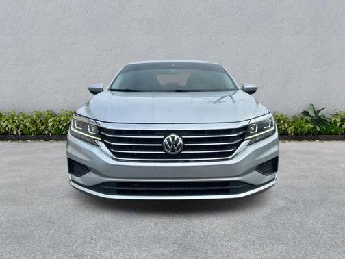 2021 Volkswagen Passat 2.0T SE