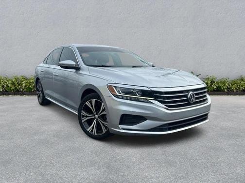 2021 Volkswagen Passat 2.0T SE