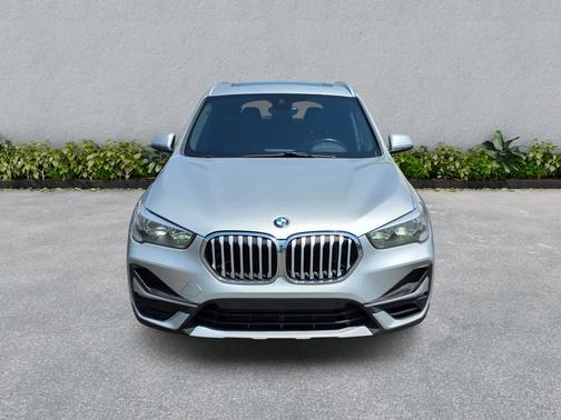 Glacier Silver Metallic 2020 BMW X1 xDrive28i