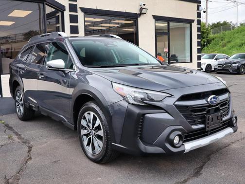 Magnetite Gray Metallic 2023 Subaru Outback Touring XT