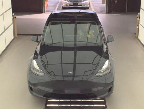 Stealth Grey 2024 Tesla Model Y Long Range Single Motor Rear-Wheel Drive
