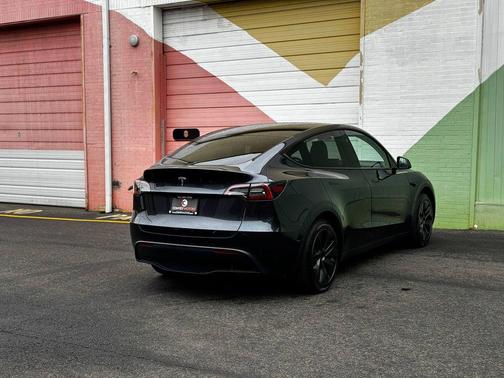 Stealth Grey 2024 Tesla Model Y Long Range Single Motor Rear-Wheel Drive