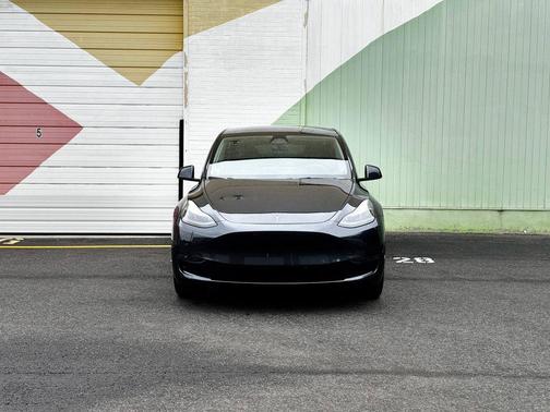 Stealth Grey 2024 Tesla Model Y Long Range Single Motor Rear-Wheel Drive