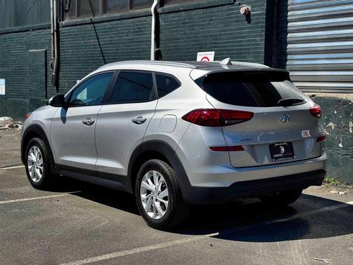 Stellar Silver 2021 Hyundai TUCSON Value