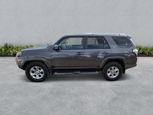 Magnetic Gray Metallic 2016 Toyota 4Runner SR5 Premium