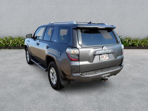 Magnetic Gray Metallic 2016 Toyota 4Runner SR5 Premium