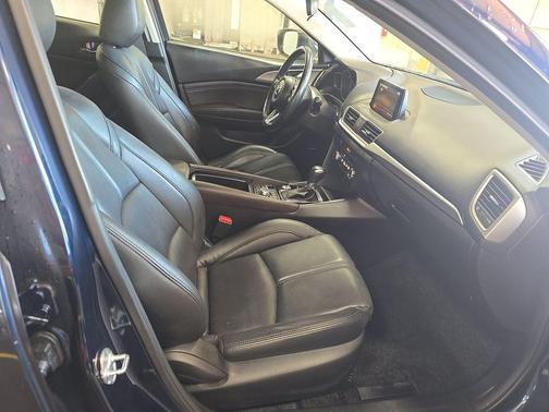 Deep Crystal Blue Mica 2018 Mazda Mazda3 Touring