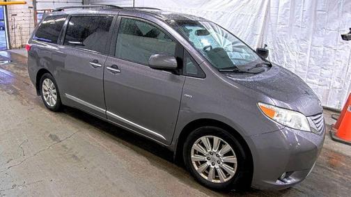 2017 Toyota Sienna XLE Premium