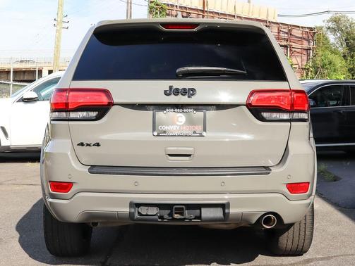 Sting-Gray Clearcoat 2020 Jeep Grand Cherokee Altitude