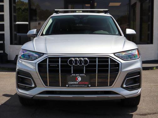 Silver Metallic 2021 Audi Q5 45 Premium Plus