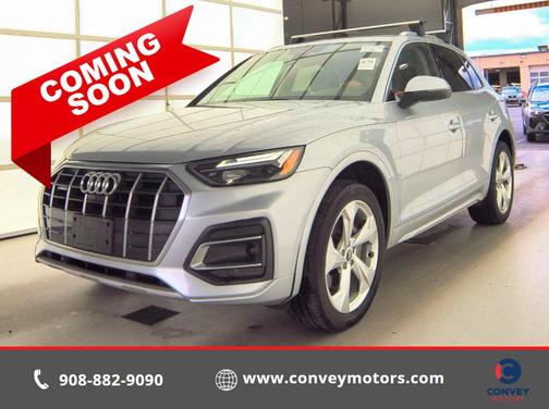 Silver Metallic 2021 Audi Q5 45 Premium Plus