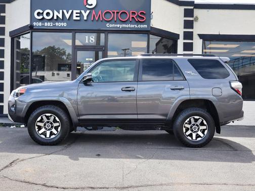 Magnetic Gray Metallic 2019 Toyota 4Runner TRD Off Road Premium