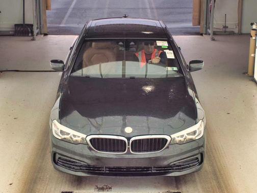 Dark Graphite Metallic 2019 BMW 530 i xDrive