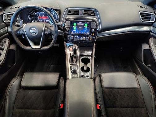 2023 Nissan Maxima SR