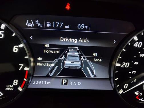 2024 Nissan Frontier SV