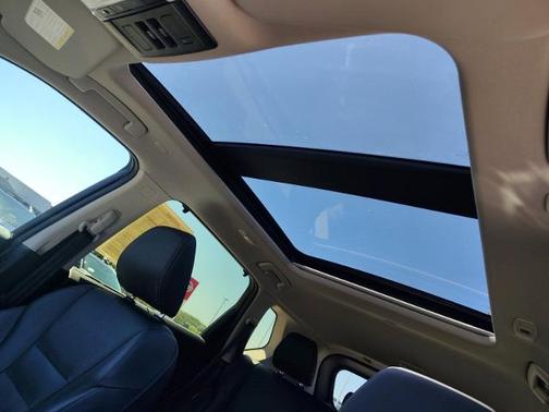 Blu Blk Roof 2024 Nissan Rogue SL