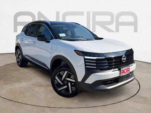 Aspen White Tricoat 2027 Nissan Kicks SV