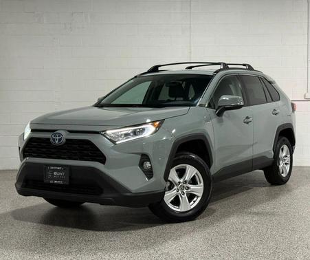 2021 Toyota RAV4 Hybrid XLE