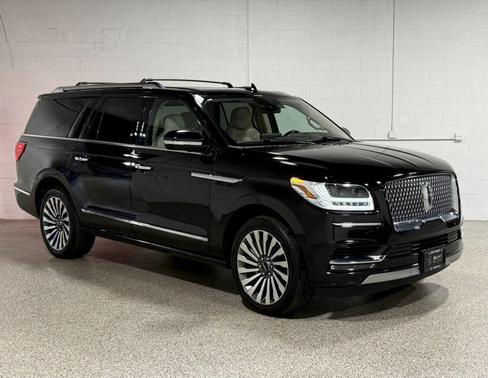 Infinite Black Metallic 2019 Lincoln Navigator L Reserve