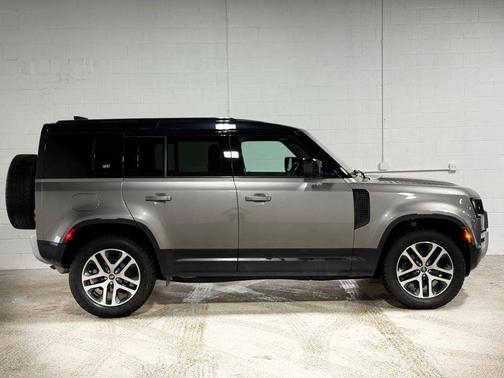 2022 Land Rover Defender 110 S