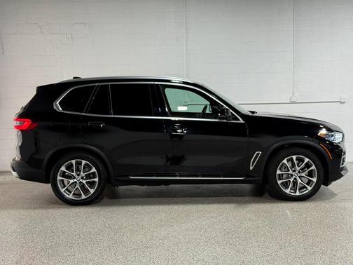 Black 2021 BMW X5 PHEV xDrive45e