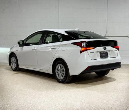 2021 Toyota Prius LE
