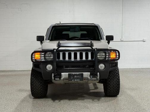 Gray 2008 Hummer H3 Base
