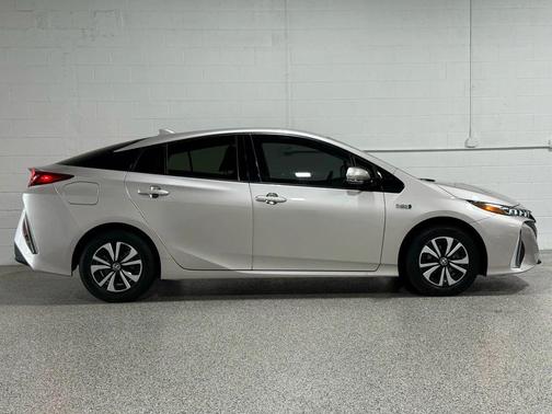 2017 Toyota Prius Prime Advanced