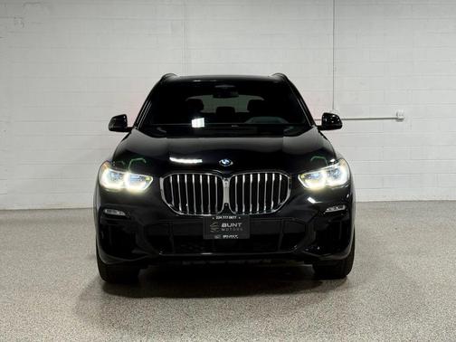 Black 2019 BMW X5 xDrive40i