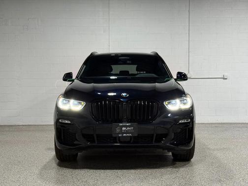 2021 BMW X5 M50i