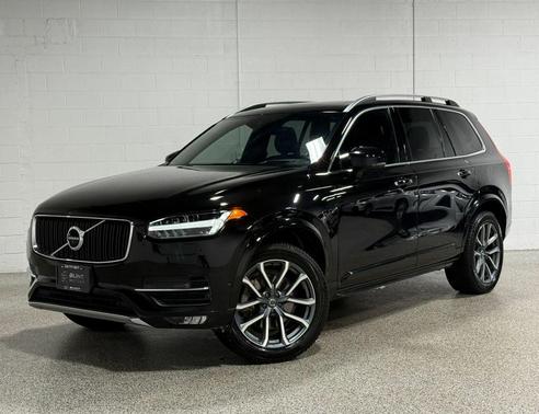 Onyx Black Metallic 2017 Volvo XC90 T6 Momentum