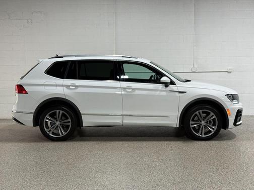White 2018 Volkswagen Tiguan 2.0T SEL