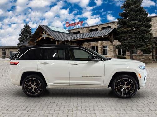 2024 Jeep Grand Cherokee Summit