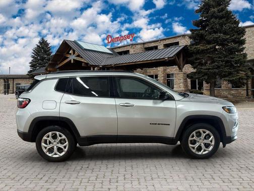 Silver Zynith Metallic Clearcoat 2024 Jeep Compass Latitude