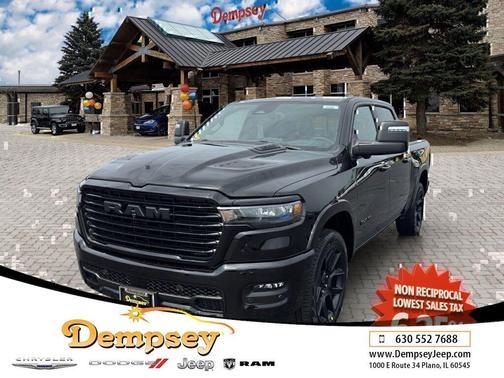 Diamond Black Crystal Pearlcoat 2026 RAM 1500 Laramie