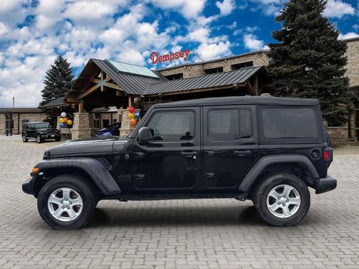 2022 Jeep Wrangler Unlimited Sport