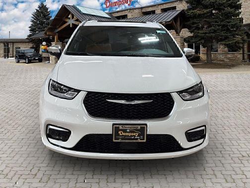 Bright White Clearcoat 2026 Chrysler Pacifica L