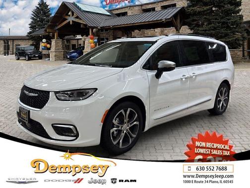 Bright White Clearcoat 2026 Chrysler Pacifica L