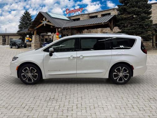 2026 Chrysler Pacifica L