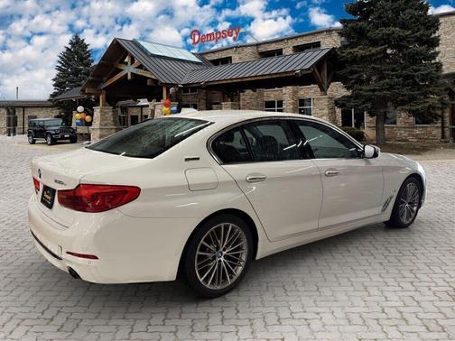 Alpine White 2018 BMW 530e xDrive iPerformance