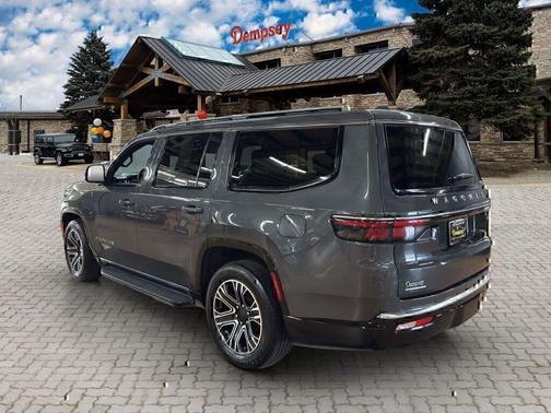 Baltic Gray Metallic Clearcoat 2022 Jeep Wagoneer Series III 4x4