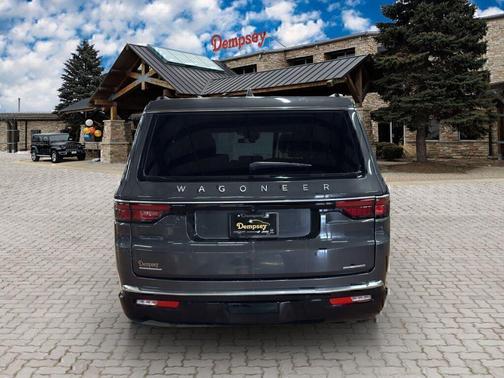 Baltic Gray Metallic Clearcoat 2022 Jeep Wagoneer Series III 4x4