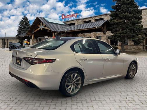 2024 Alfa Romeo Giulia Ti