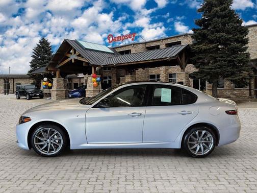 2024 Alfa Romeo Giulia Ti